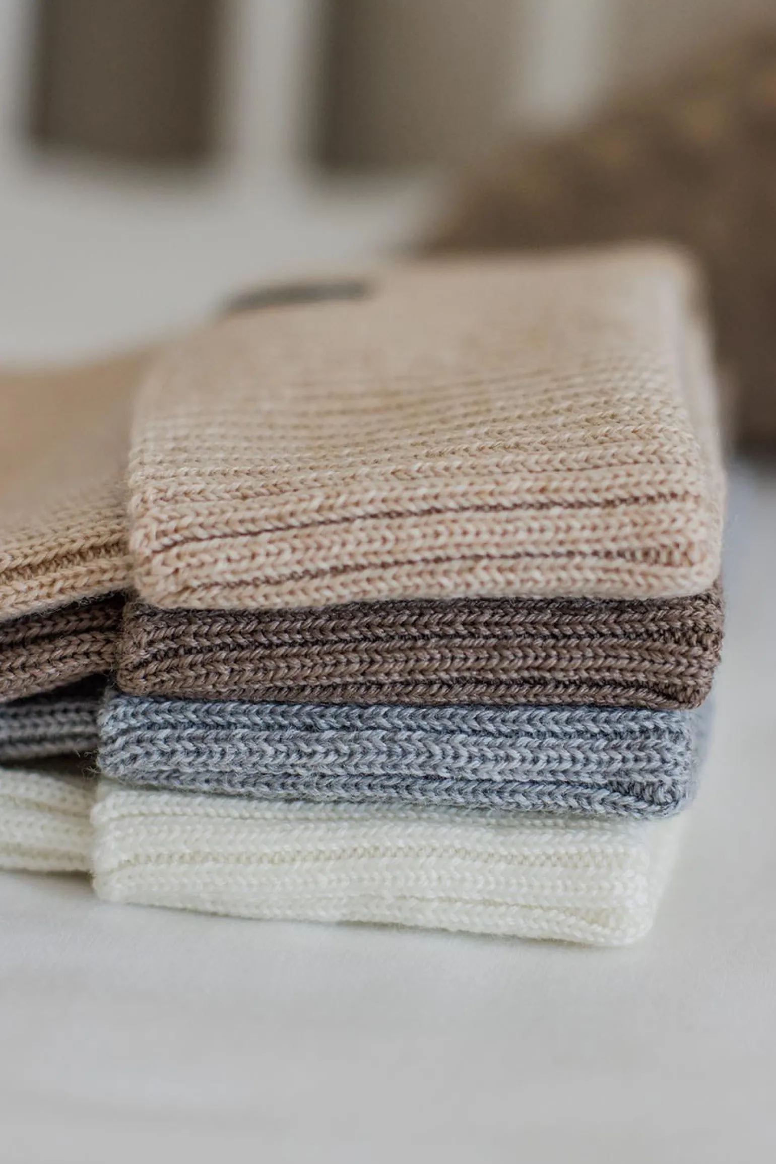 Czapeczka z wełny Merino - BEIGE MELANGE