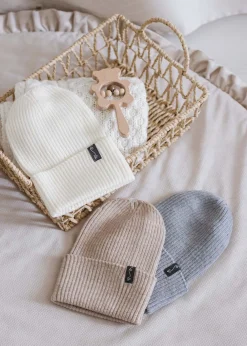 Czapeczka z wełny Merino - ECRU