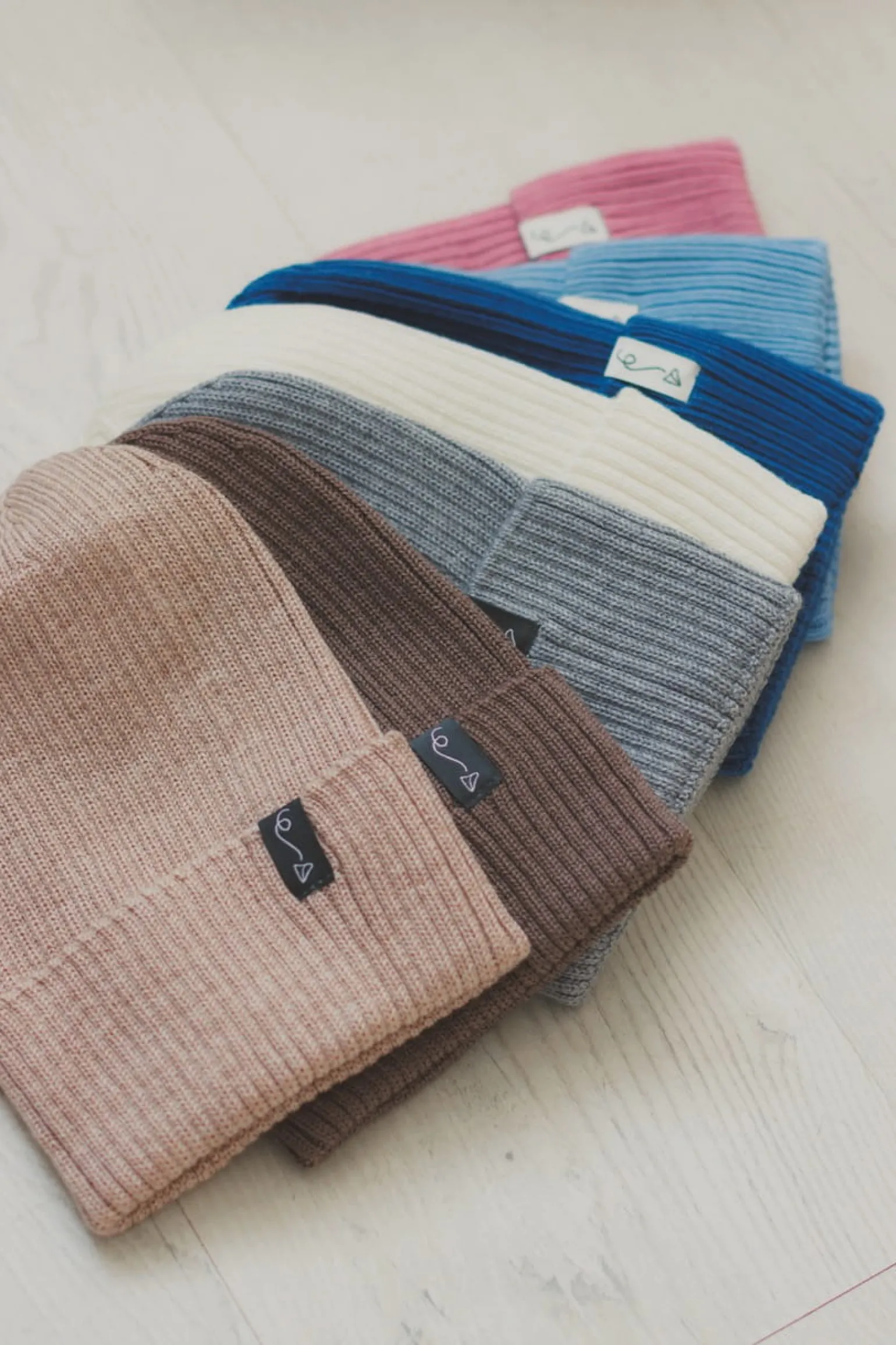 Czapeczka z wełny Merino - GREY MELANGE