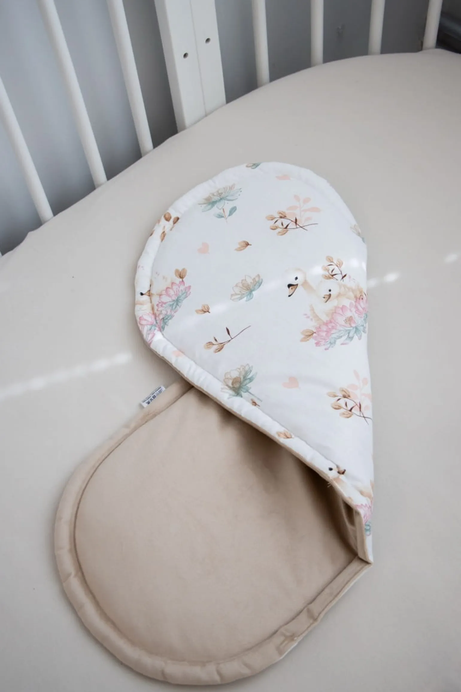 Materac do kokonu Comfort - Swan Family i Cappuccino Soft Velvet