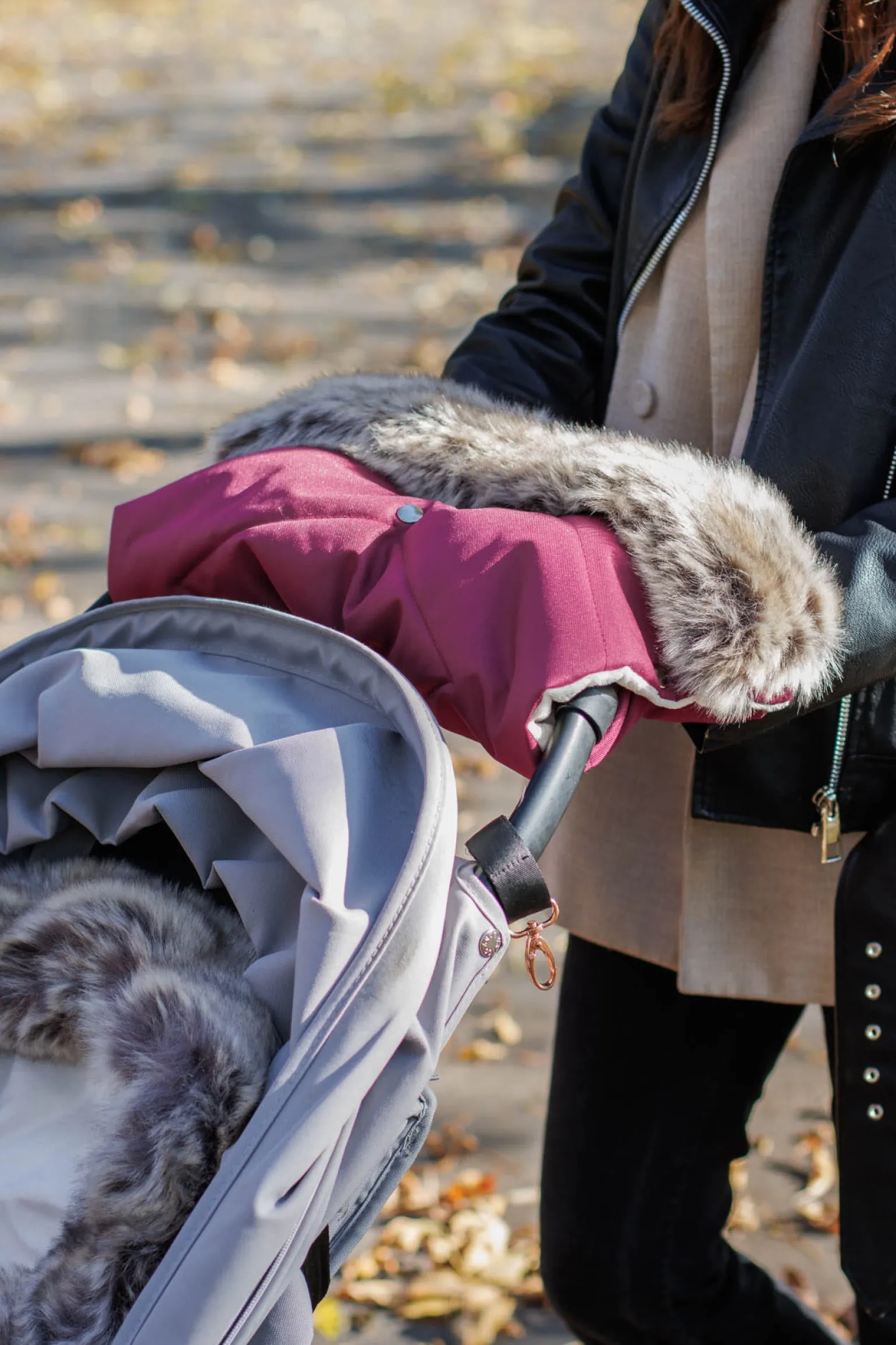 Mufka do wózka BURGUNDY WINTER z futerkiem