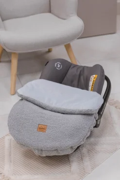 Okrycie, osłonka na nóżki do fotelika samochodowego i wózka spacerowego - Boucle Grey