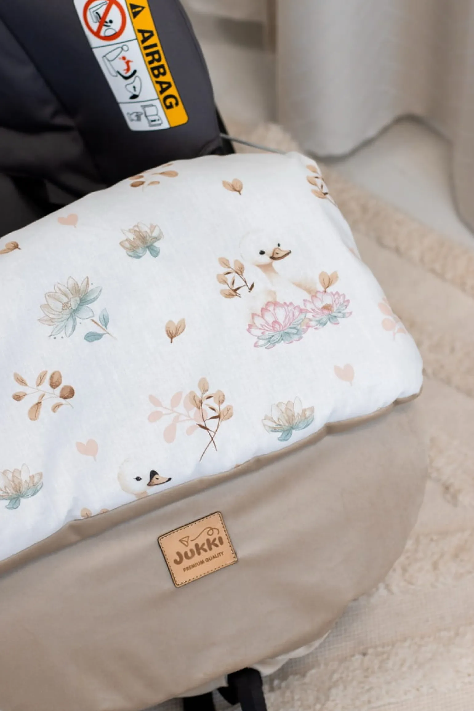 Okrycie, osłonka na nóżki - Swan Family i Cappuccino Soft Velvet
