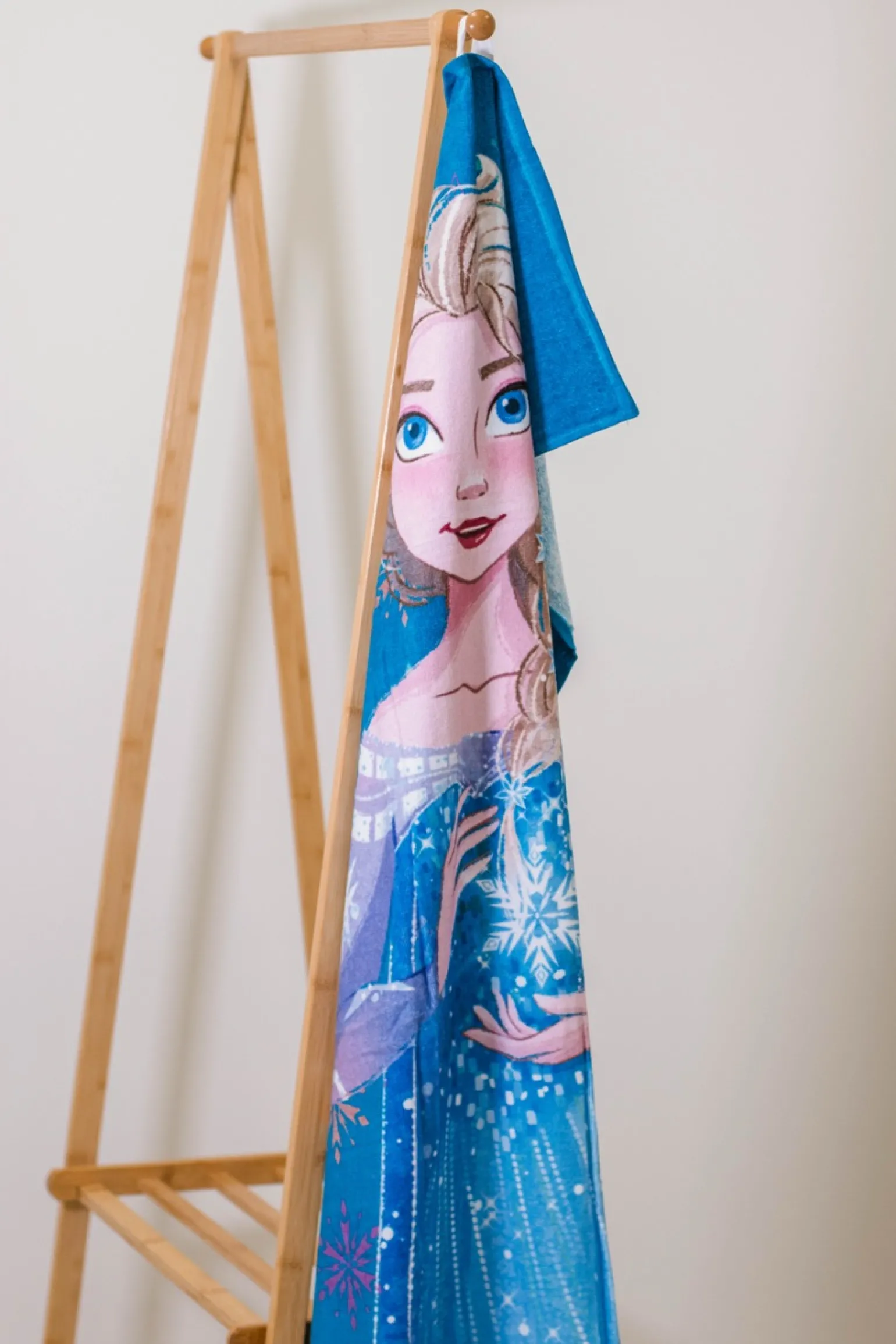 Ręcznik dziecięcy 70x140 cm FROZEN