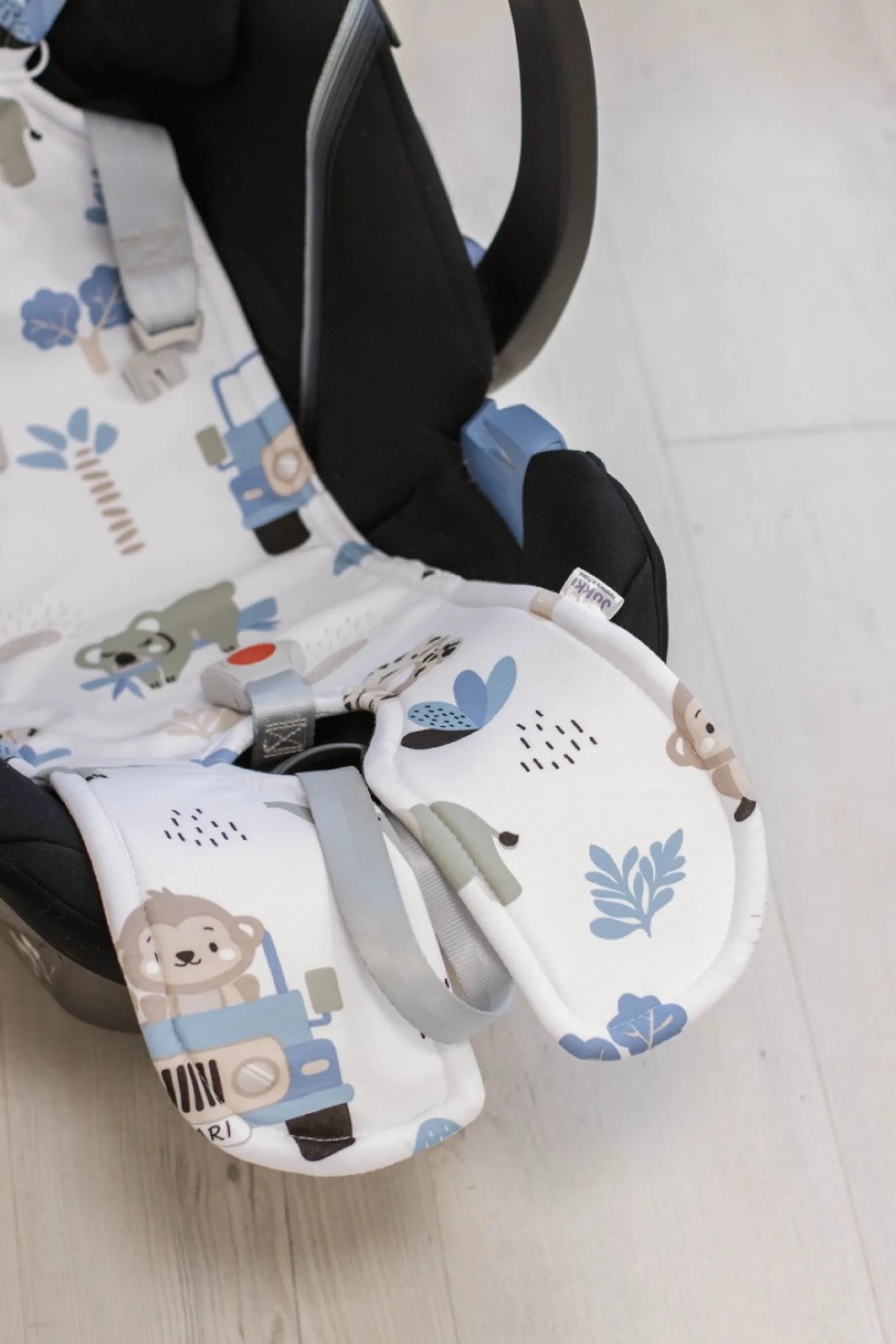 Wkładka antypotowa do fotelika 0-13 kg i 9-18kg - Blue Safari