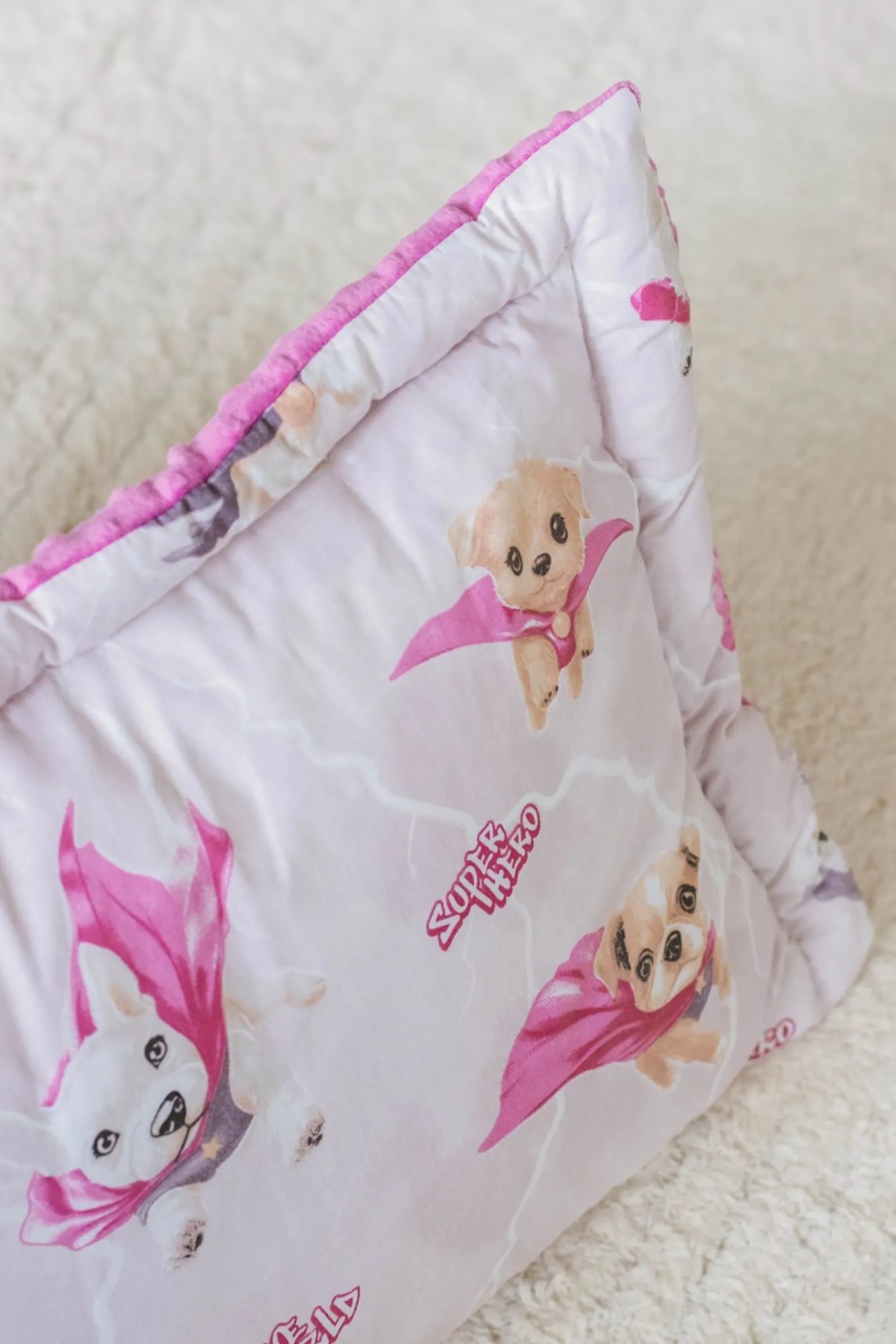 Zestaw przedszkolaka (kocyk z poduszką) - Super Puppy Pink i Purpurowe Minky
