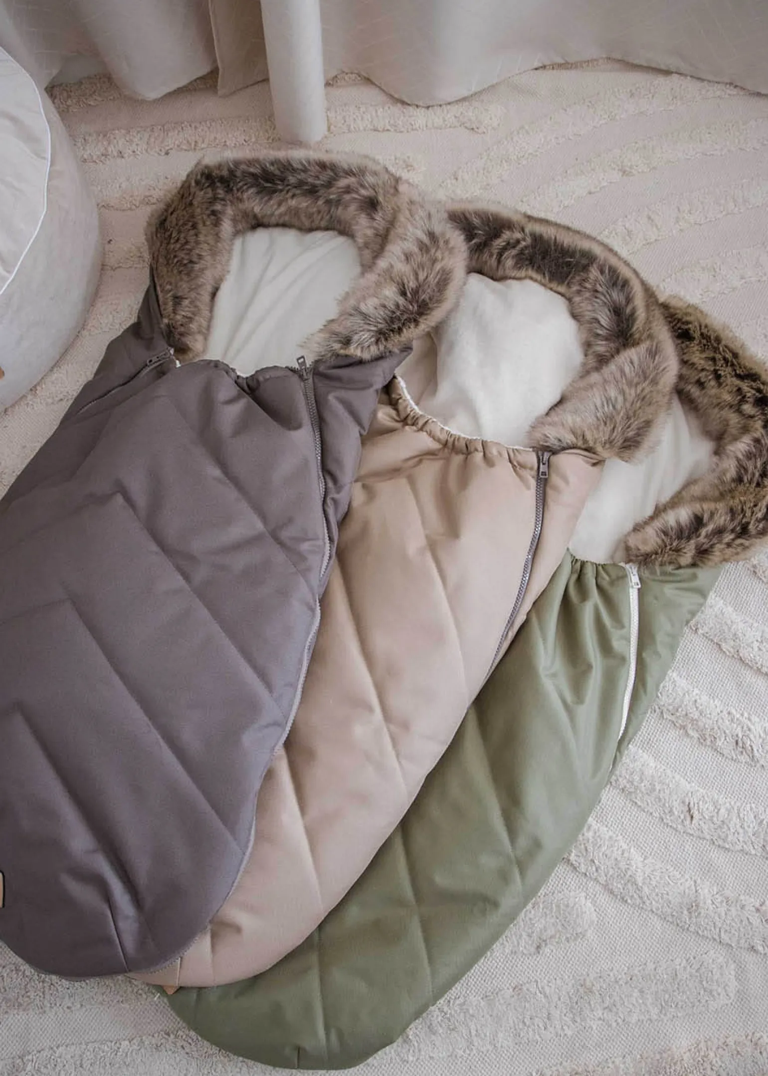 Zimowy śpiworek dziecięcy do wózka, gondoli i sanek - MOCHA WINTER